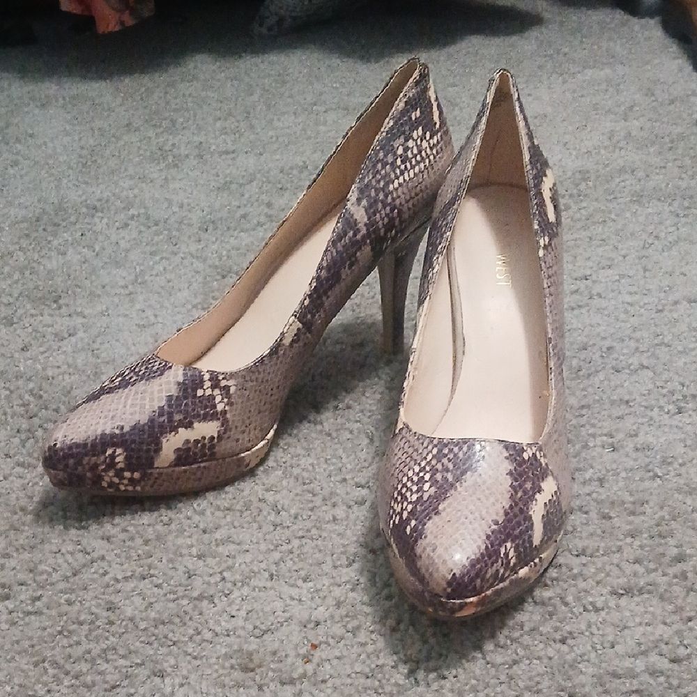 Nine West Prisilla snakeskin pointed toe stiletto heels  Sz 10 EUC